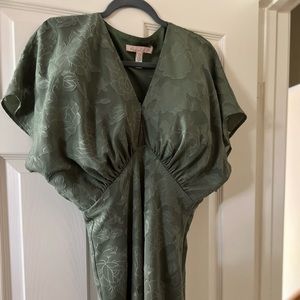 Wedding package-dress altered for 5’2”cocktail length, Etsey hair comb & bouquet